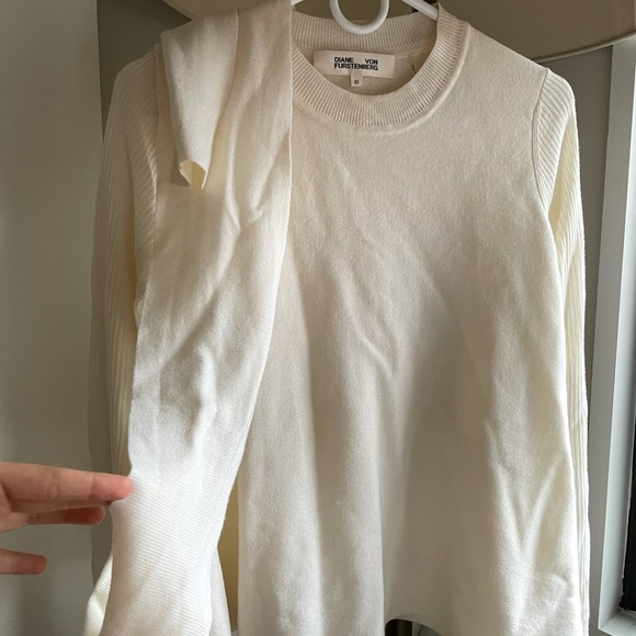 NWT DIANE VON FURSTENBERG MERINO WOOL Tie Sweater - Picture 2 of 7